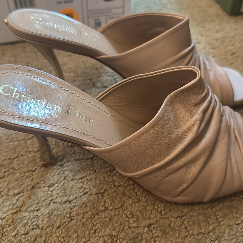 Dior Cream Mules with Pleated Bands - Picture 4 of 6